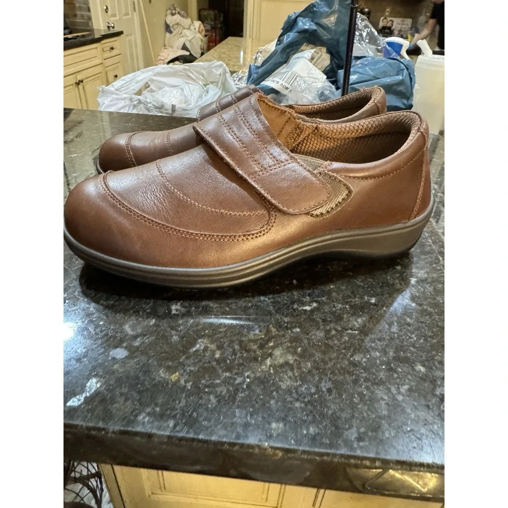 Orthofeet Emily Brown Leather Orthopedic Shoes Women's Size 7.5 Medium